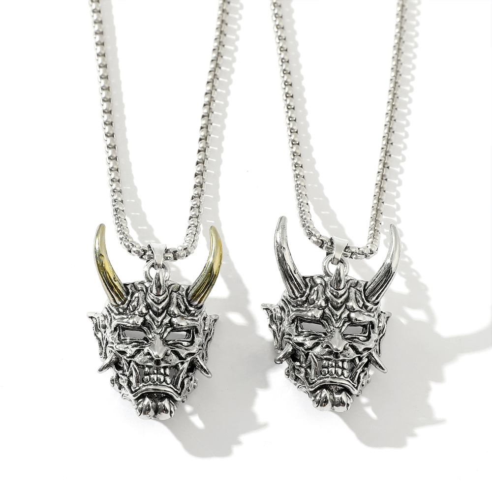 Collar con Colgante de Máscara - Men Fashion King reseña y precio